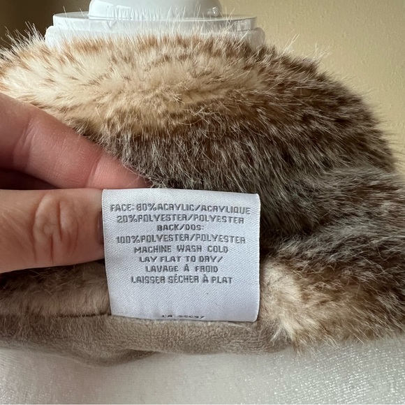 Restoration Hardware Faux Fur Scarf Winter Wrap Brown Chic Feminine Classy - Picture 9 of 12